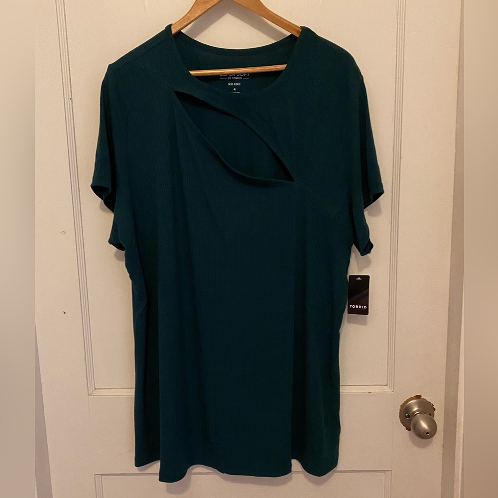Ribbed cutout Torrid teal shirt